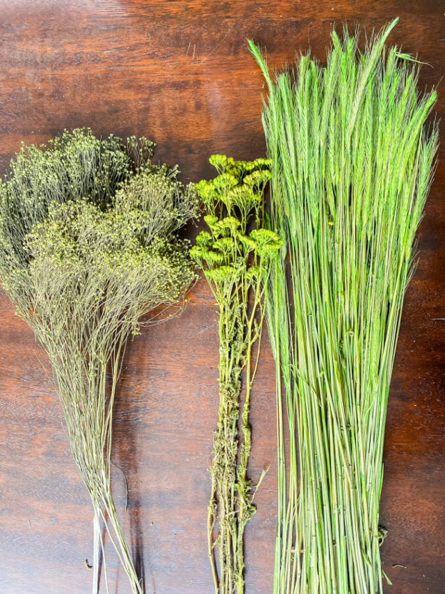 How To Make A Dried Floral Wreath » The Tattered Pew