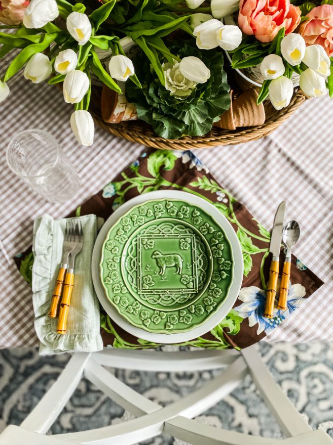 Welcome Home Saturday: How to set a pretty Easter Table!