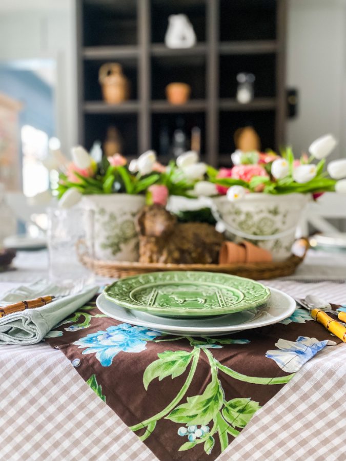 Linenes layered on a pretty Easter table.