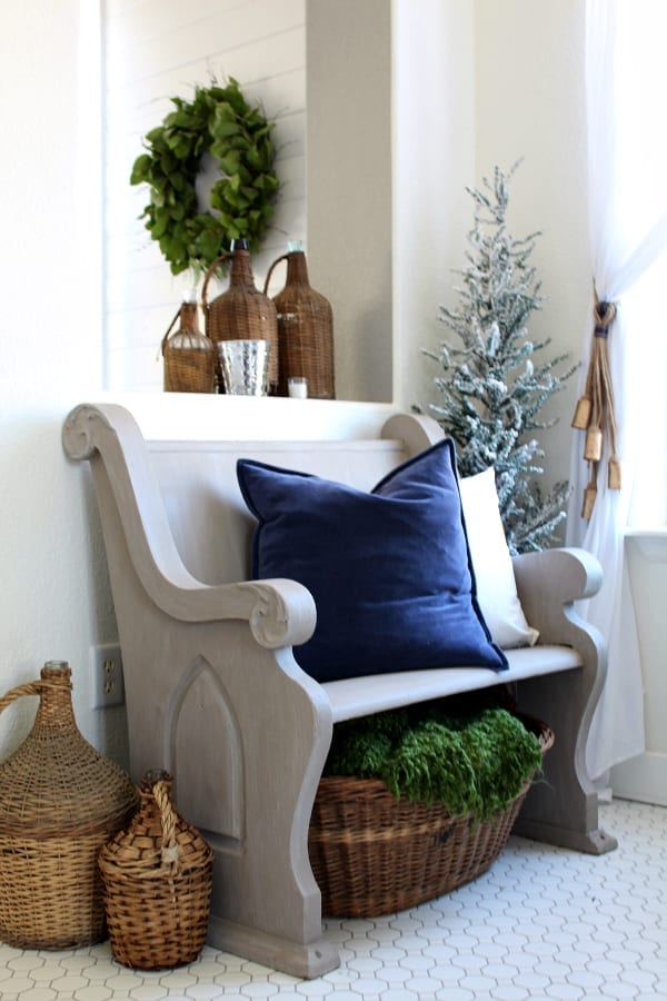 How to transition your decor from Christmas to winter.