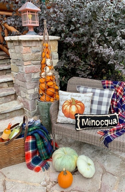 Welcome Home Sunday: Fall porch gives curb appeal