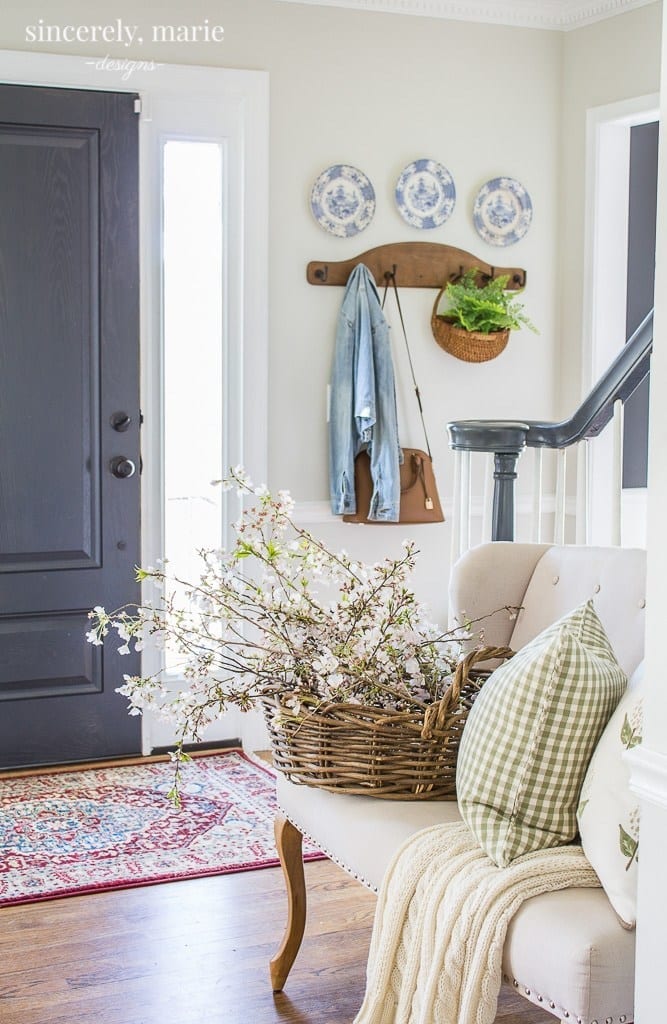 Spring decorating inspiration with natural elements.