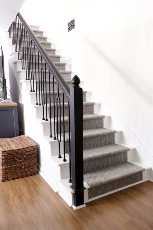 Welcome Home Saturday: Indoor outdoor stair runner DIY