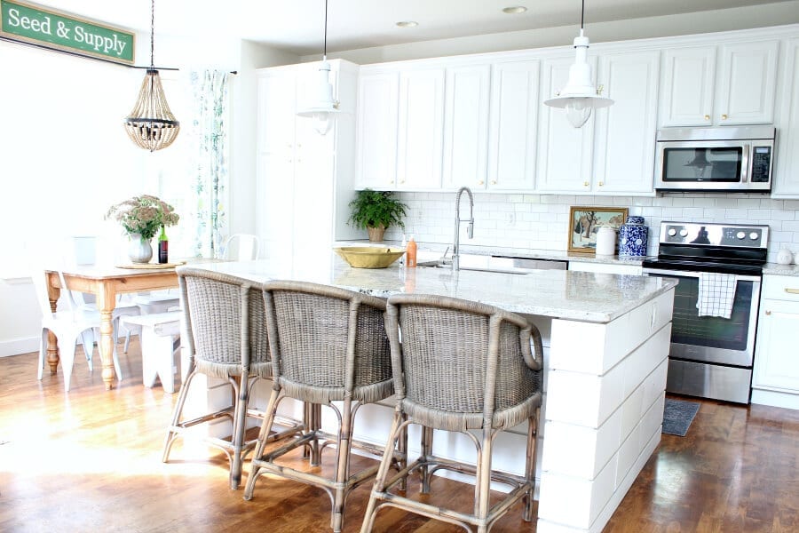 Why Refinishing Kitchen Cabinets Is A