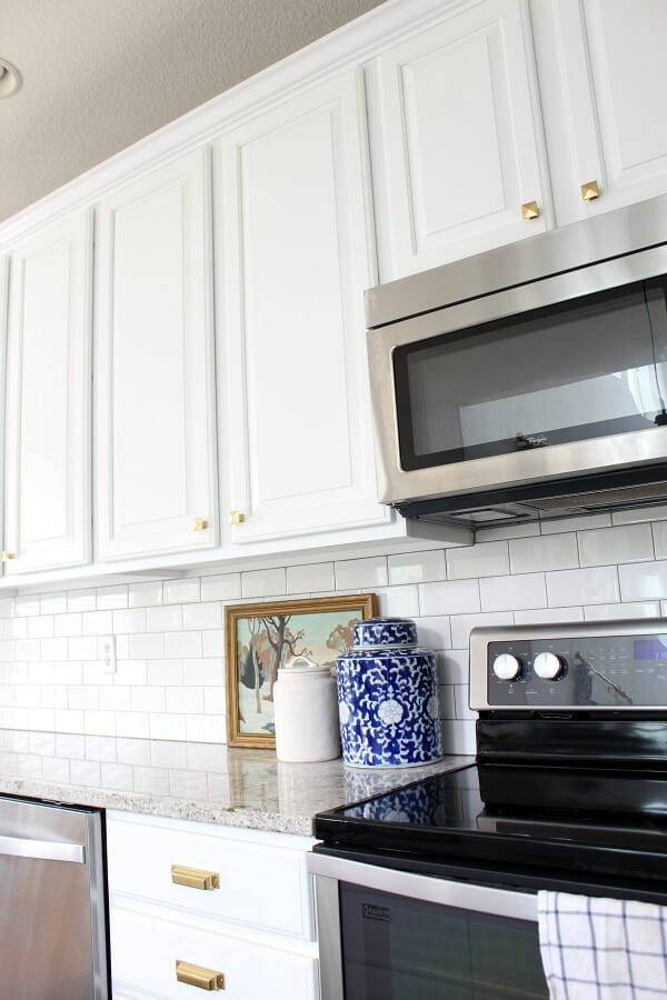 Why refinishing your kitchen cabinets is the best idea!