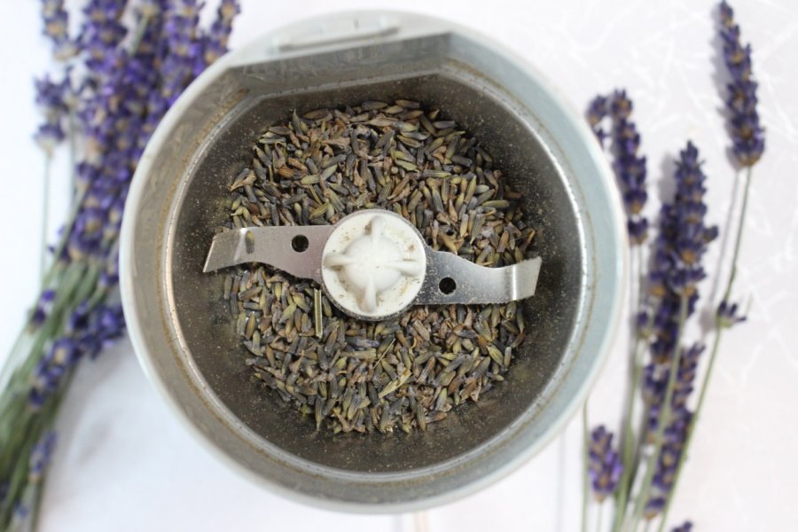 Grinding lavender sugar