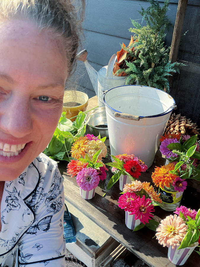 free flower Friday cups ready