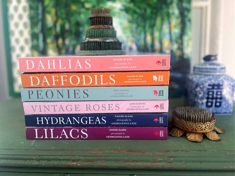 floral books The Prettiest Floral Books I Own (And Why You’ll Want Them Too)