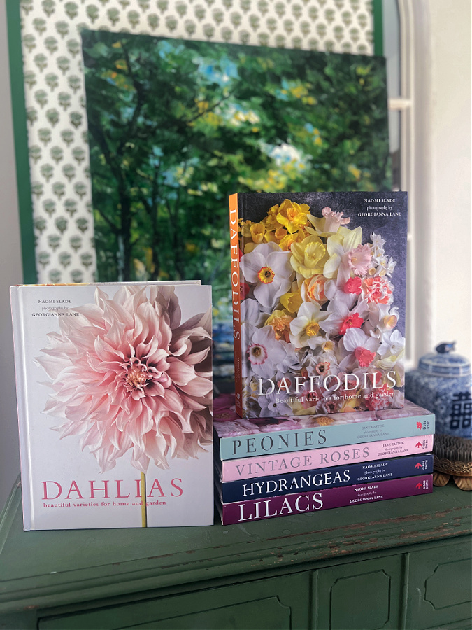 dahlias and daffodils books