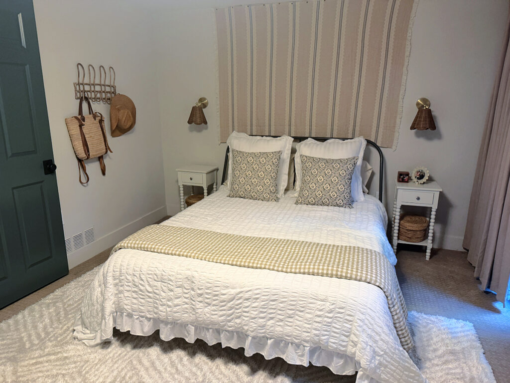 The result of our neutral teen girl bedroom makeover