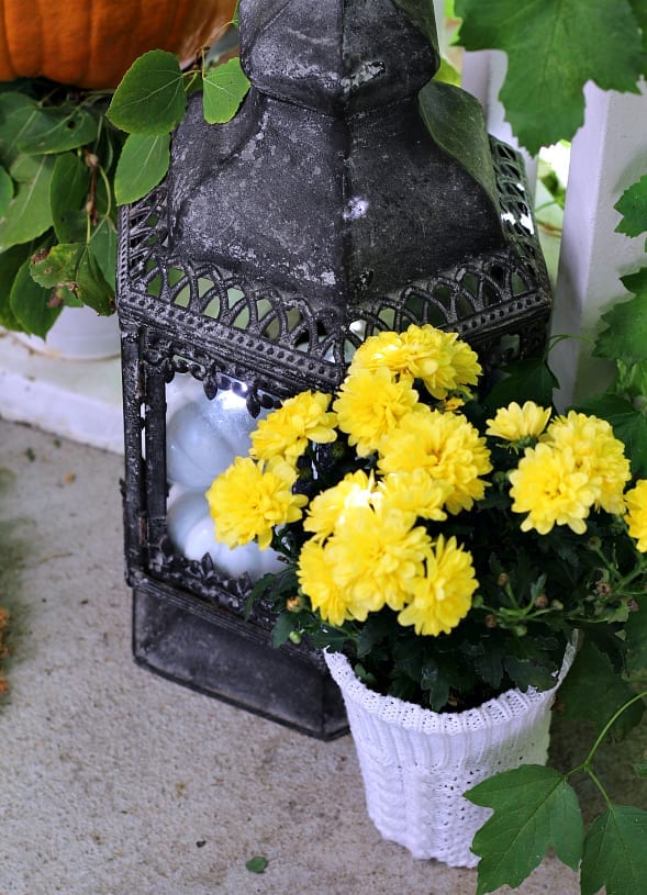 Fall flower pot covers using an old sweater!