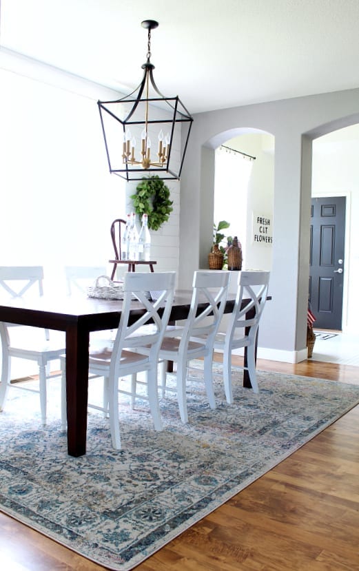 Easy summer styling home tour featuring our dining room.