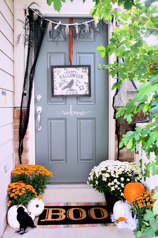 Halloween decorating ideas for your porch!