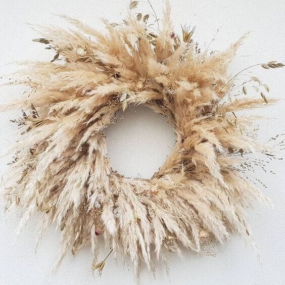 Welcome Home Sunday: Decorating with pampas grass