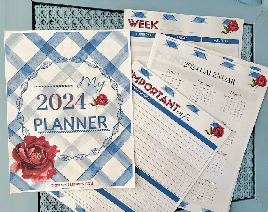 fanned out planner pages 2024 blue