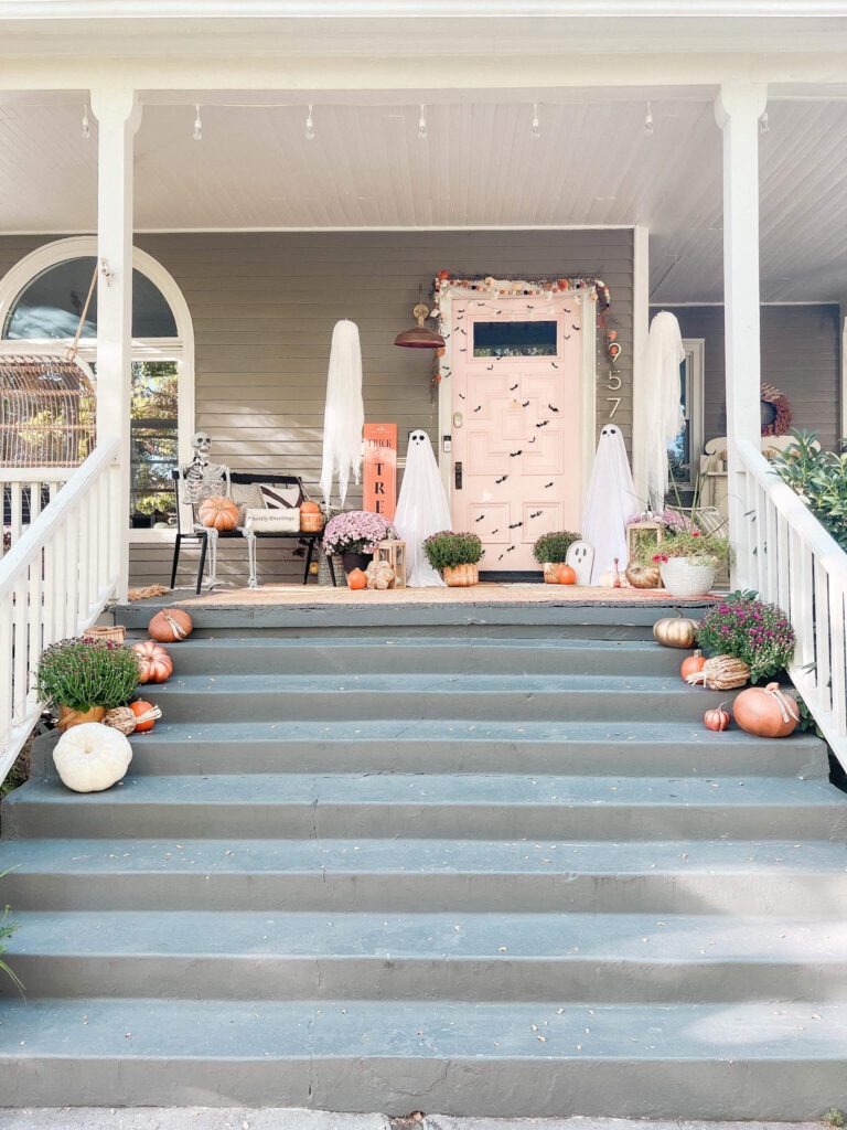 Welcome Home Saturday: Halloween Ghost Porch