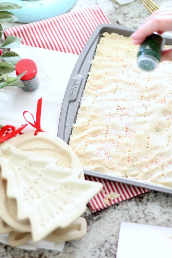 Green and red sugar are the perfect Christmas accent for shortbread cookies!