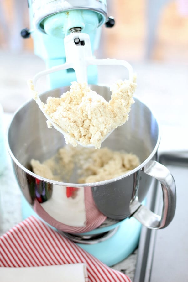A kitchen aid mixer makes these shortbread Christmas cookies easy to make!