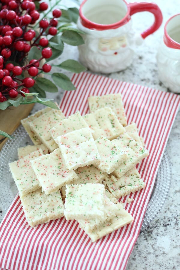 Quick and easy Christmas shortbread cookies recipe