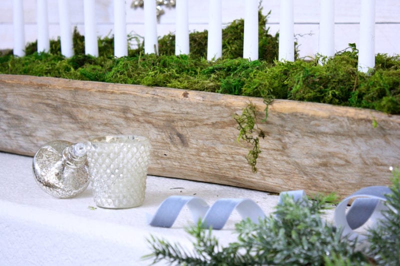 A rustic and elegant mantel for Christmas.