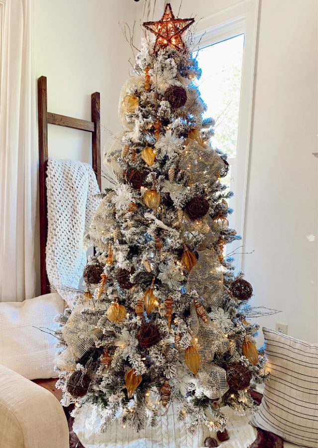 How To Decorate The Perfect Christmas Tree