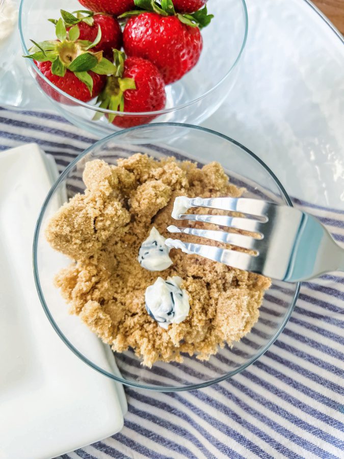 blueberries in sour cream