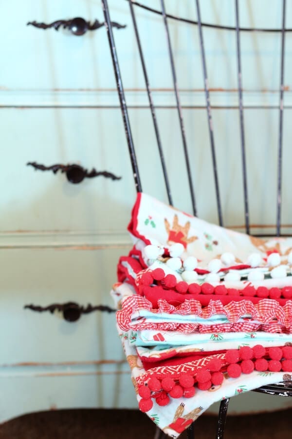 Easy DIY Christmas Pillowcase with embellished trim!