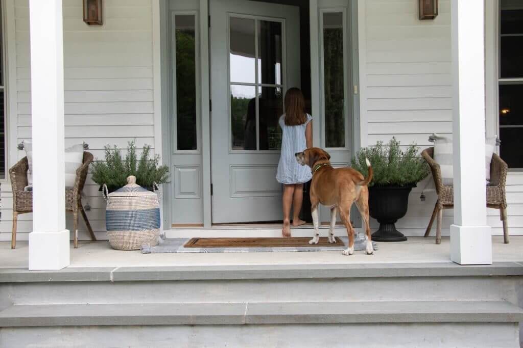 Welcome Home Sunday: Simple Summer Porch Decorating