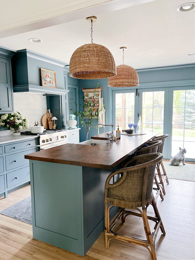 blue kitchen cabinets