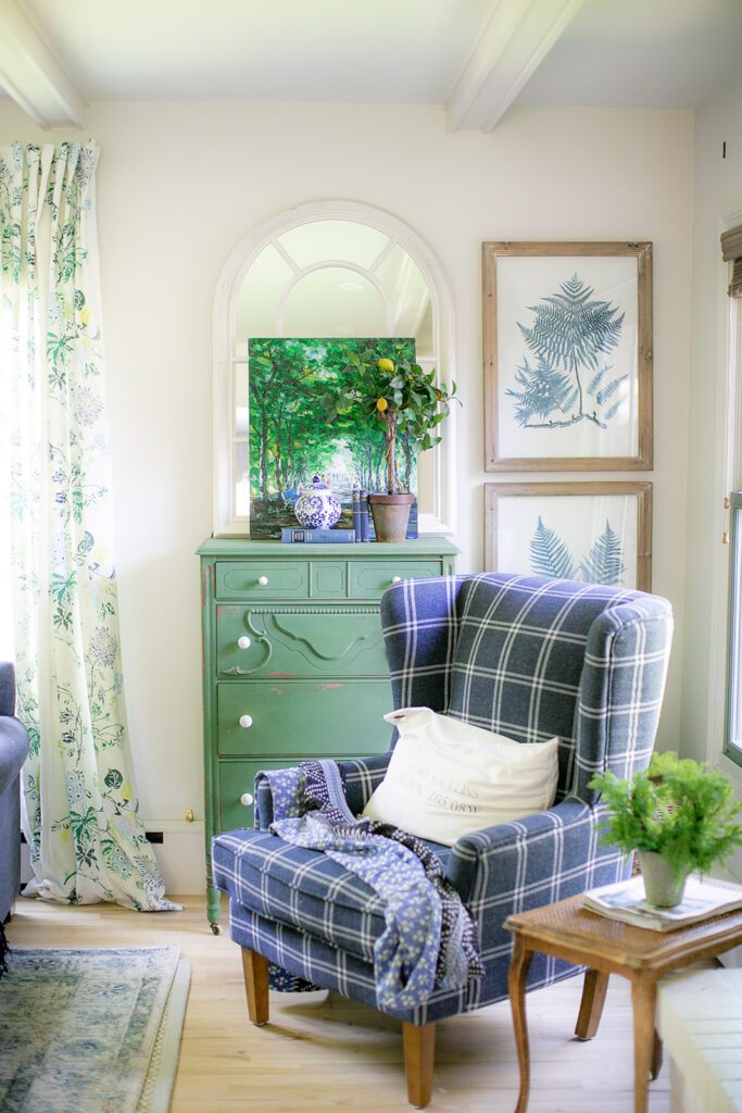 Create a vignette for vintage decor in the summer