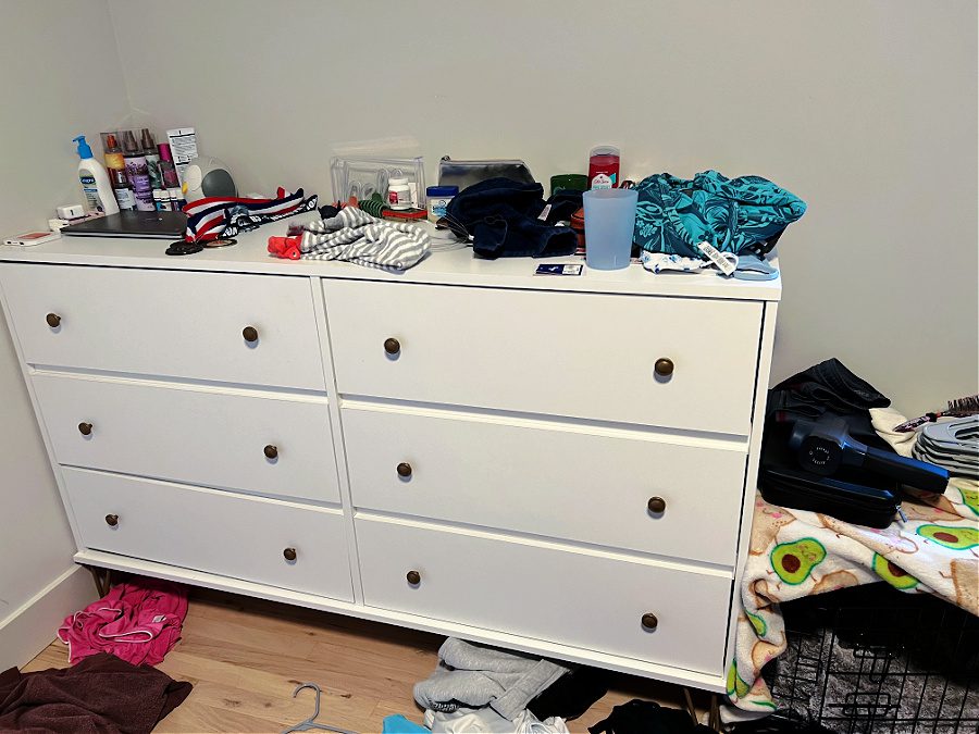 teen bedroom makeover with white dresser