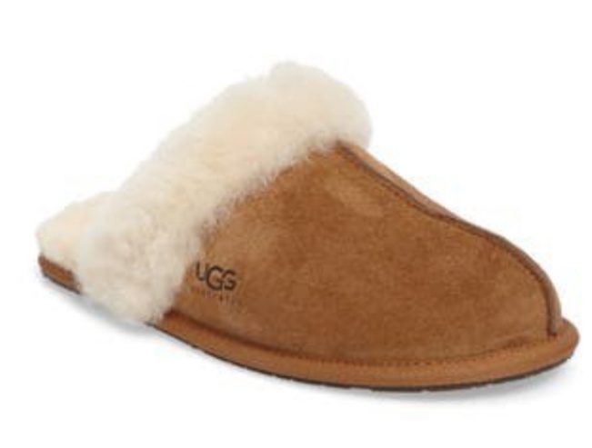 Gift Guide ideas fro tweens and teens: UGG Slippers