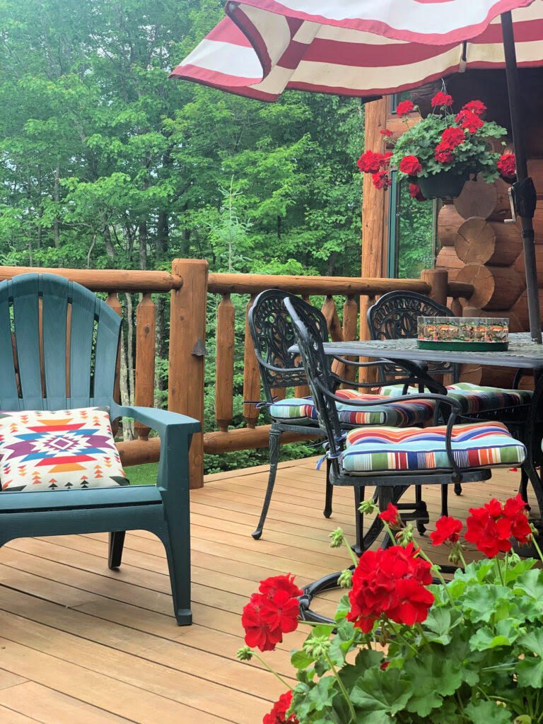 Welcome Home Saturday: Dining on the porch