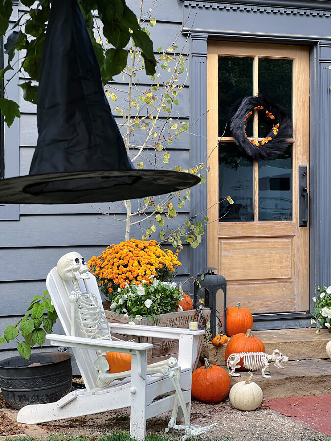How to Transform Your Yard into a Whimsical Halloween Wonderland on a Budget