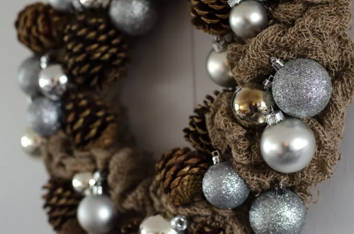 Pinecone and Bauble Holiday Wreath/ Lemonthistle
